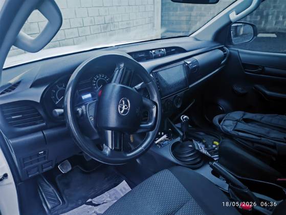 TOYOTA HILUX 2.8 4X4 CS 16V TURBO DIESEL 2P MANUAL TOYOTA HILUX 2.8 4X4 CS 16V TURBO DIESEL 2P MANUAL